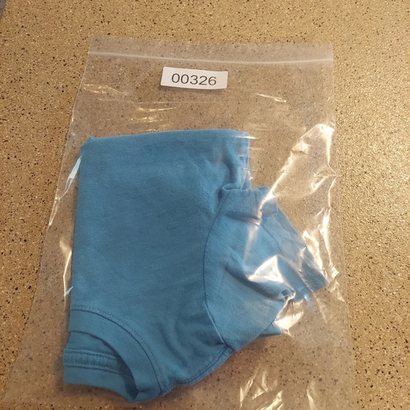 Cat and Jack 4T blue t shirt pocket basic tee - Picture 6 of 6